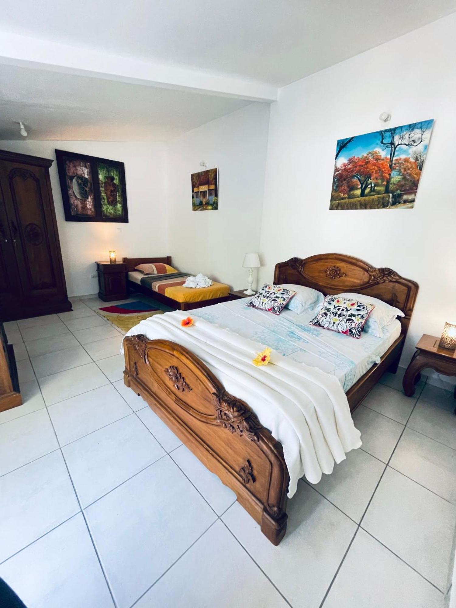 Adenora Bed and Breakfast Saint-Joseph Εξωτερικό φωτογραφία